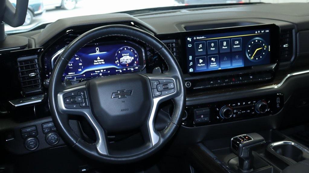 Used 2024 Chevrolet Silverado 1500 RST w/ Convenience Package II image 18