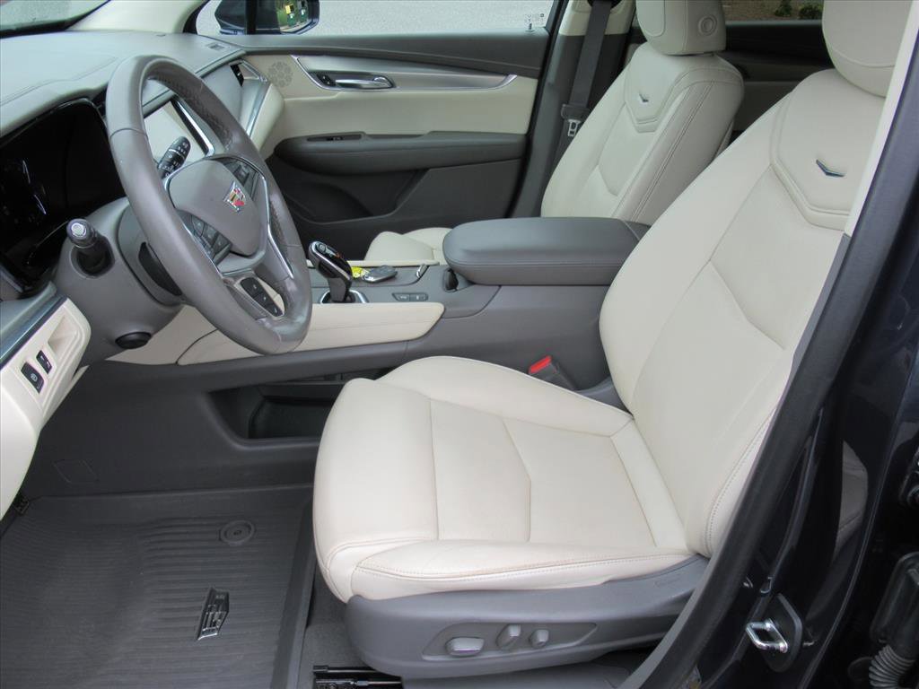 Used 2019 Cadillac XT5 Premium Luxury FWD image 17