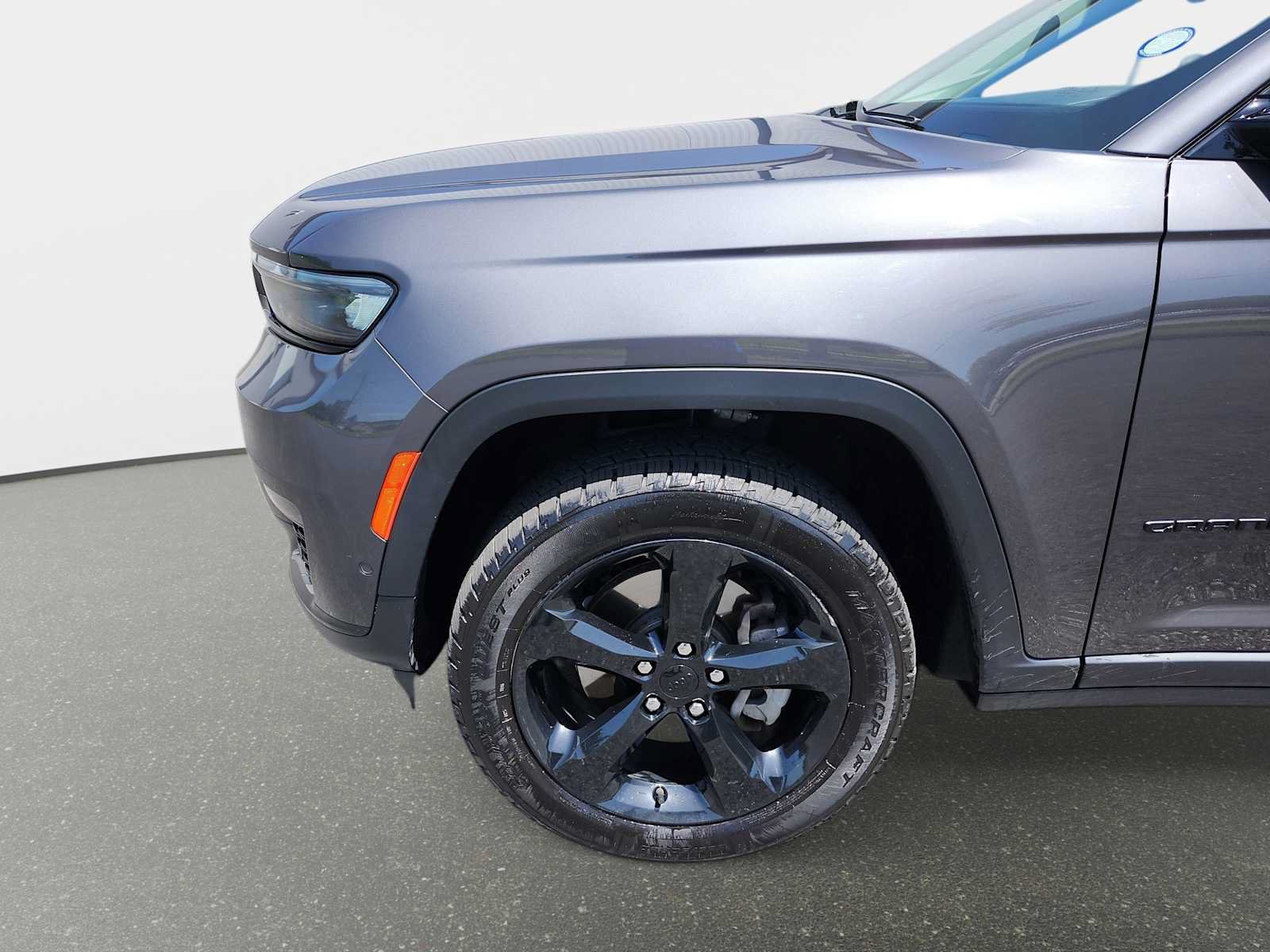 Used 2022 Jeep Grand Cherokee L Limited w/ Luxury Tech Group II AWD/4WD image 10