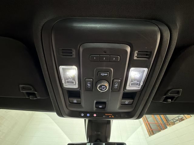 Certified 2021 Chevrolet Suburban High Country w/ Premium Package AWD/4WD image 22