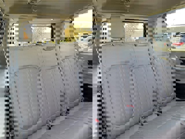 Used 2024 Jeep Wagoneer L Series II w/ Flexible Seating Group image 25