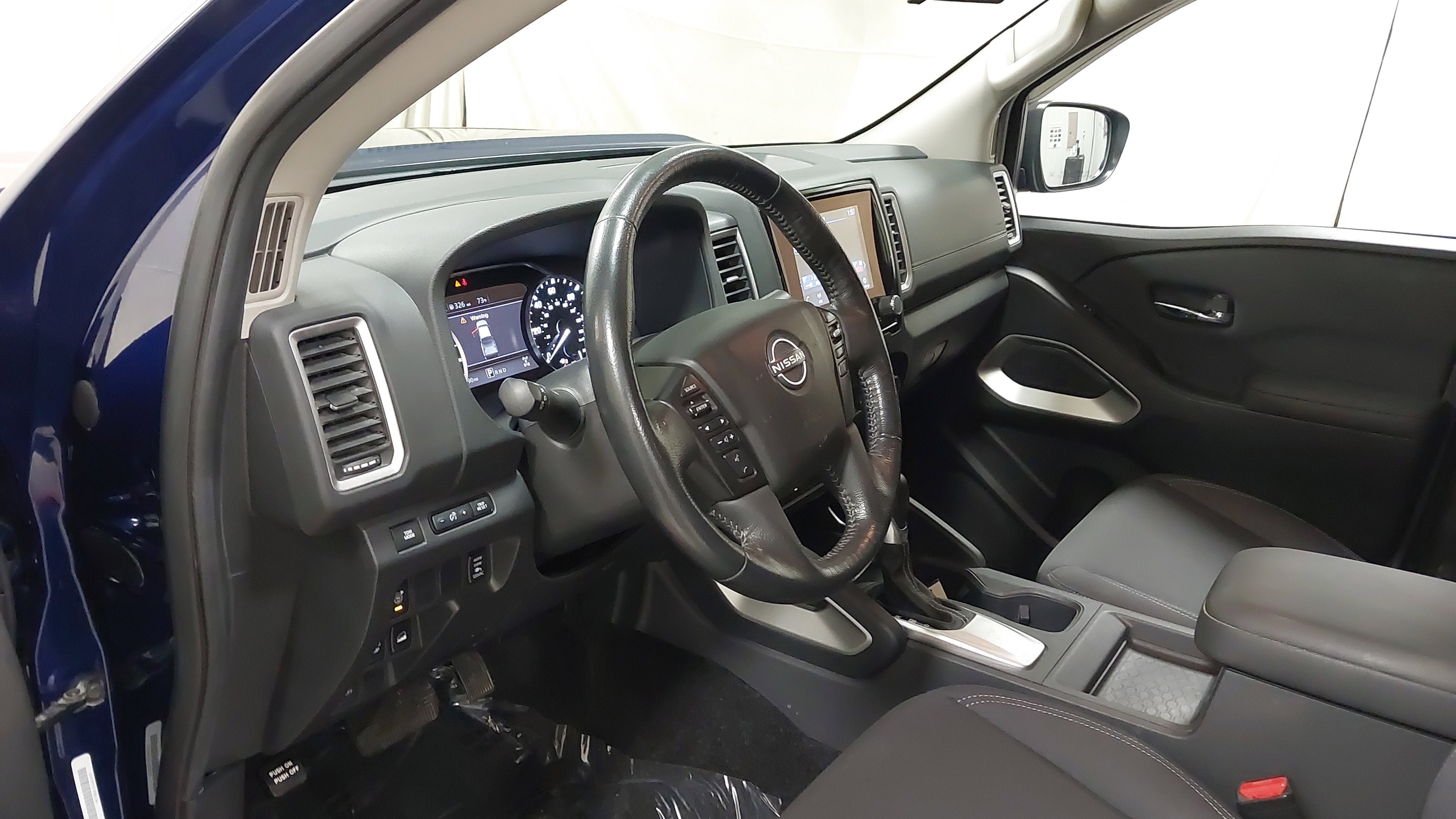 Used 2022 Nissan Frontier SV AWD/4WD image 18
