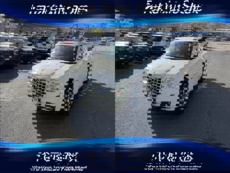 Used 2010 Chrysler 300 Touring image 3