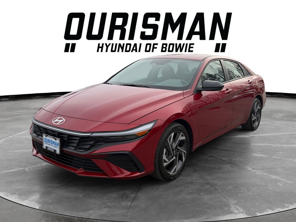 Certified 2025 Hyundai Elantra Sport image 2