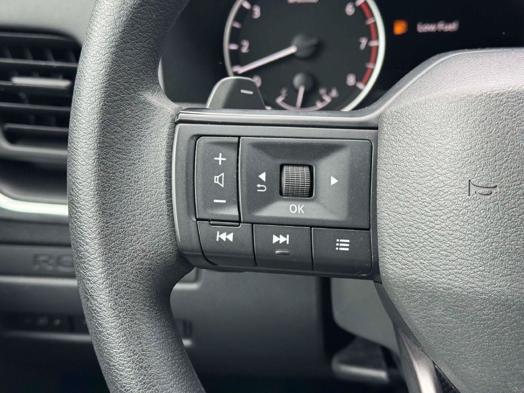 Used 2026 Nissan Rogue S AWD/4WD image 24