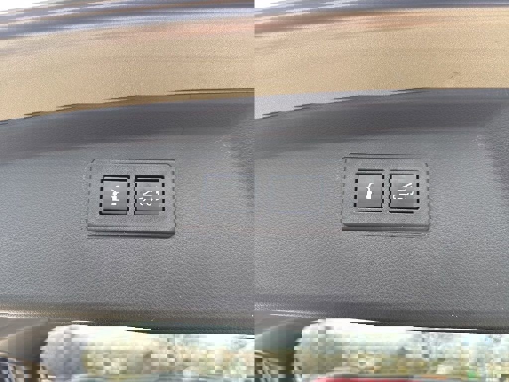 Used 2023 Subaru Outback Wilderness image 27