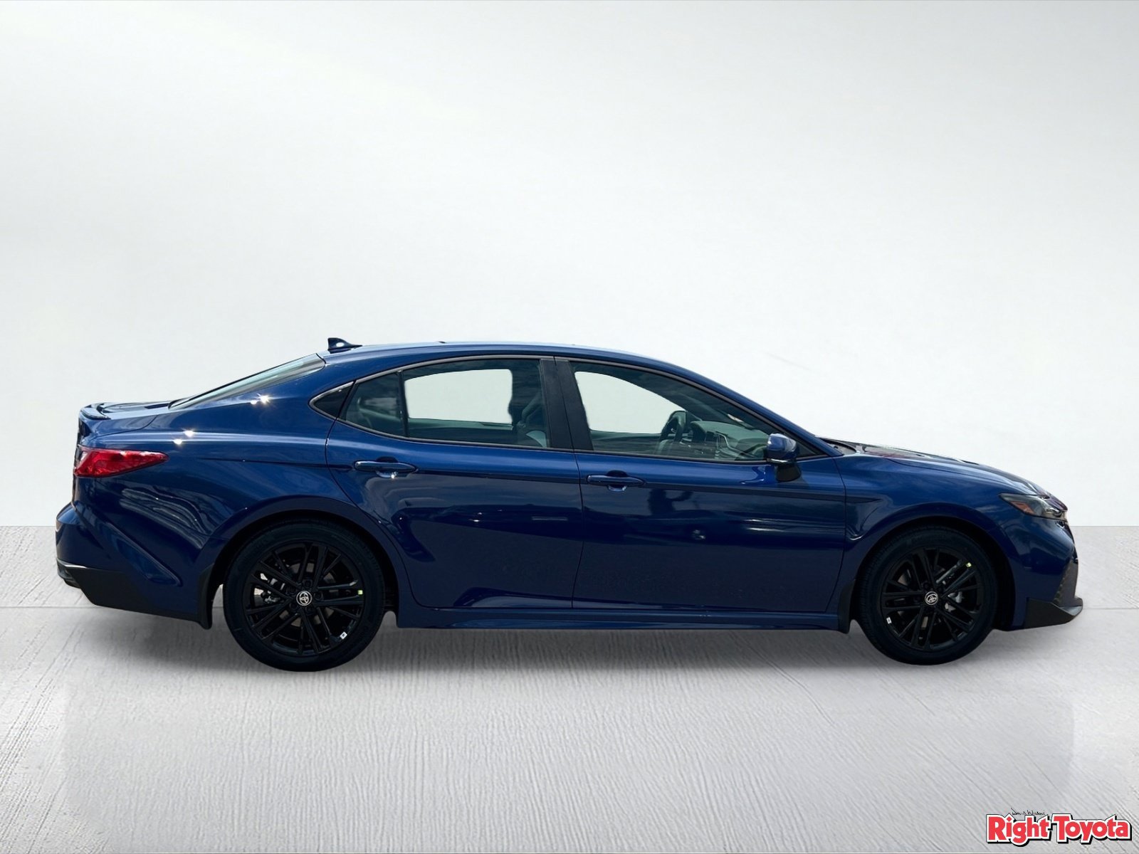 New 2026 Toyota Camry SE FWD image 7