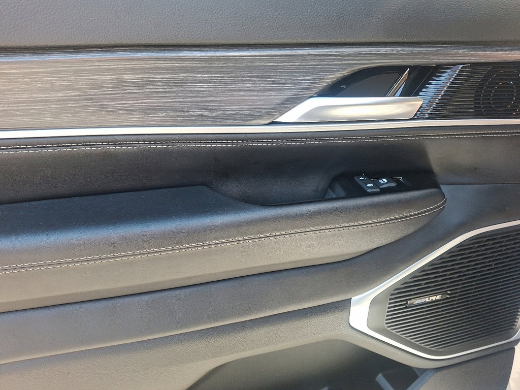 Used 2024 Jeep Wagoneer Series III image 19