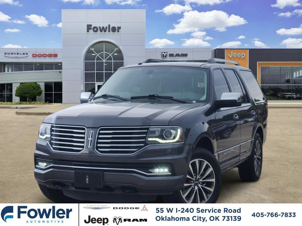 Used 2017 Lincoln Navigator Select RWD image 1