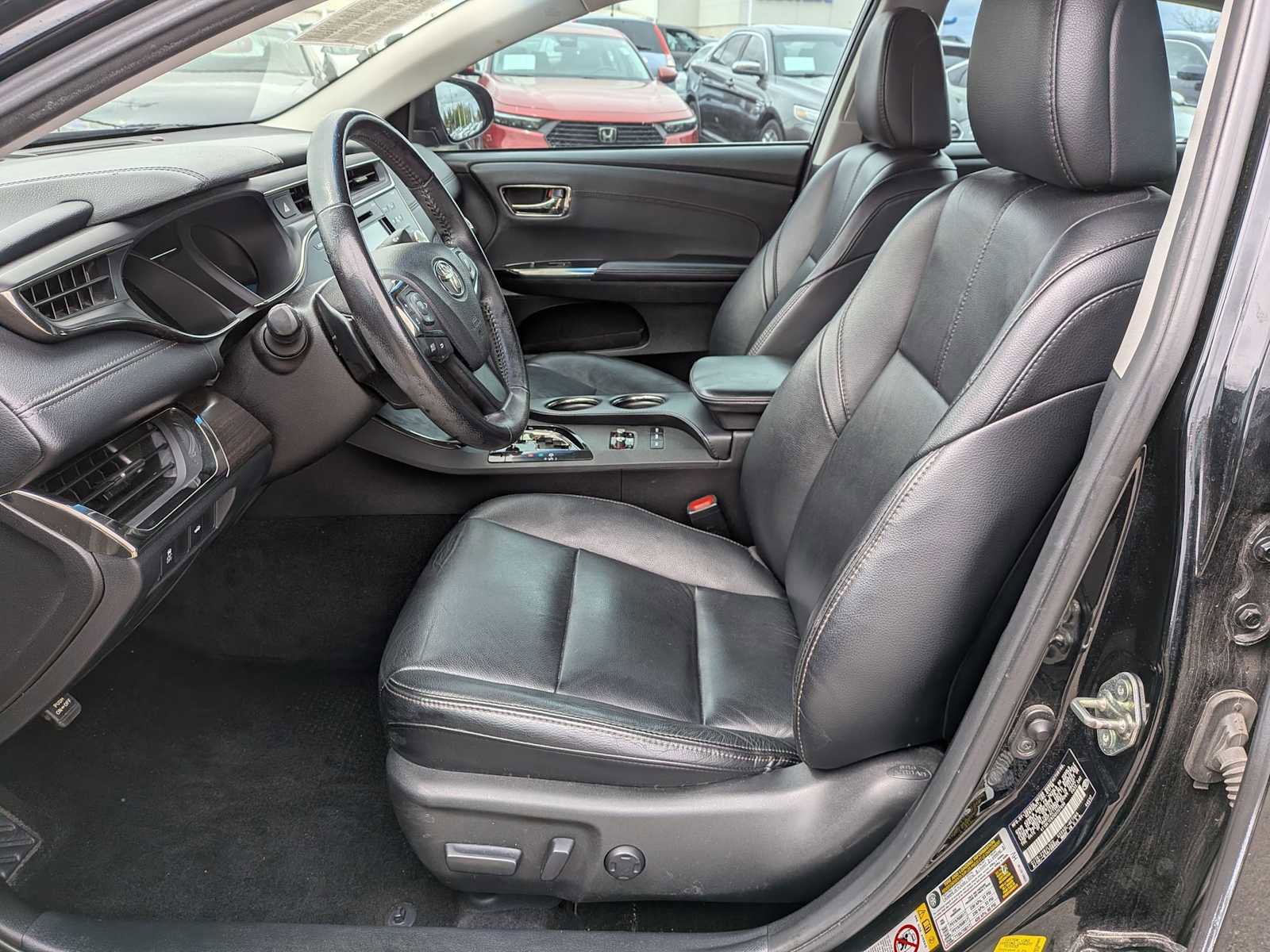 Used 2016 Toyota Avalon XLE FWD image 15