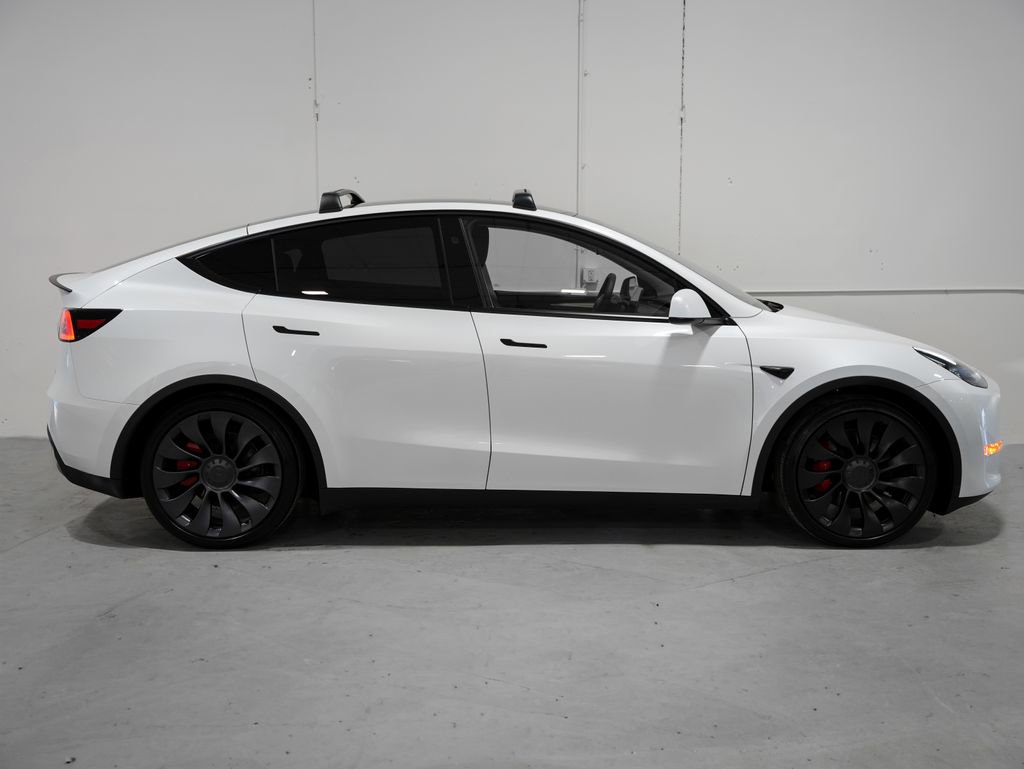 Used 2024 Tesla Model Y Performance AWD/4WD image 7