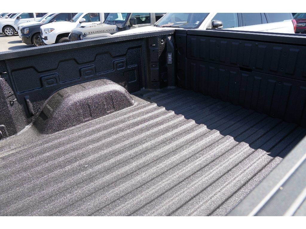 New 2026 Chevrolet Silverado 1500 ZR2 w/ LPO, Dark Essentials Package AWD/4WD image 13