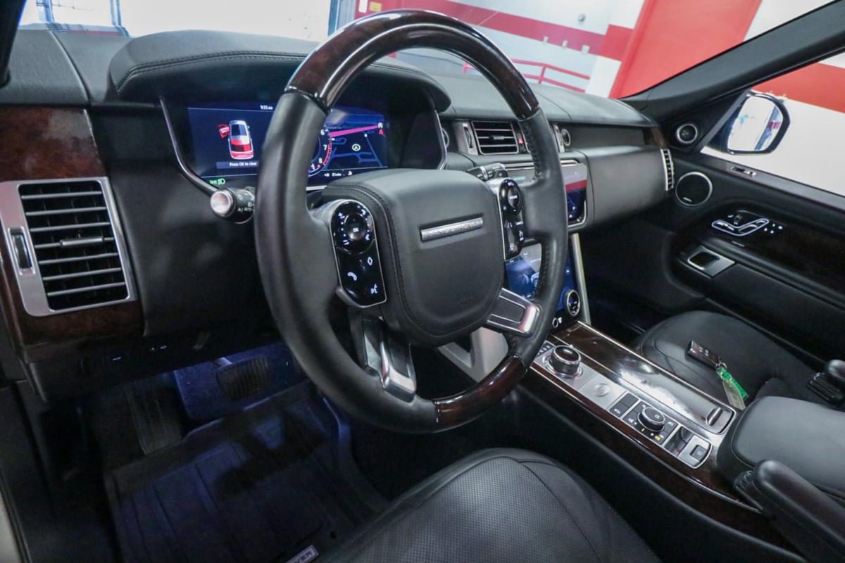 Used 2020 Land Rover Range Rover HSE AWD/4WD image 12