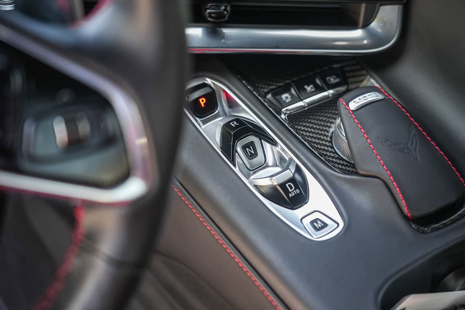 Used 2021 Chevrolet Corvette Stingray Premium Conv w/ Z51 Performance Package RWD image 13