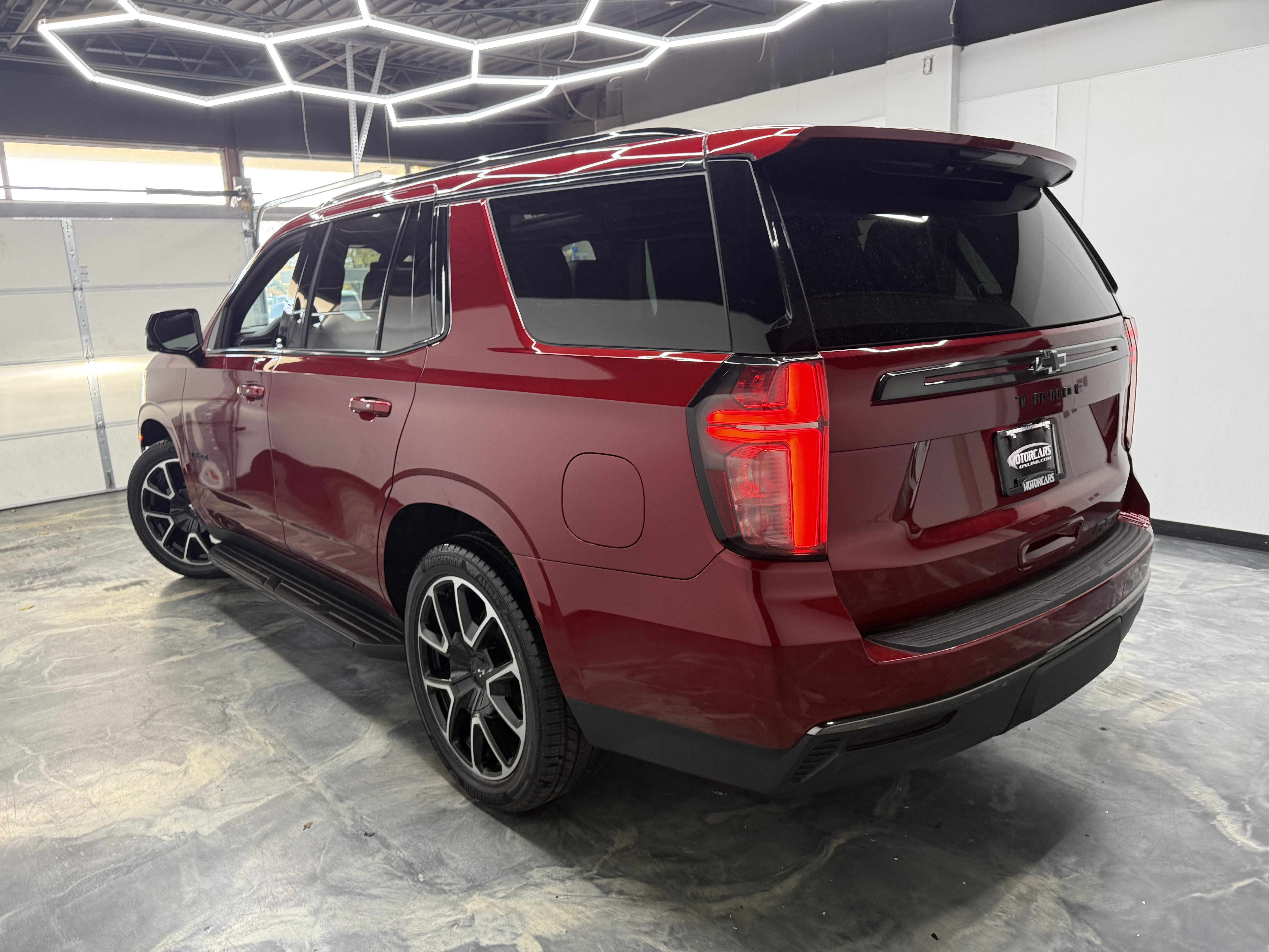 Used 2022 Chevrolet Tahoe RST w/ Luxury Package AWD/4WD image 3