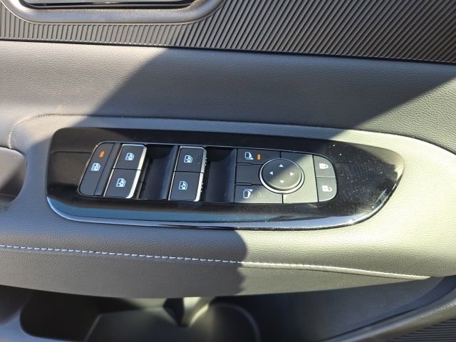 Certified 2025 Nissan Murano SV image 25