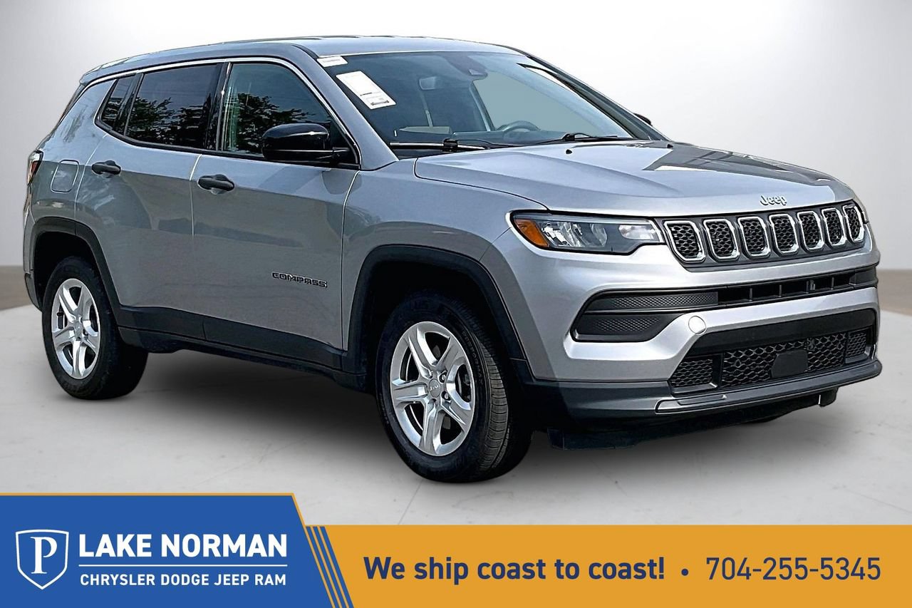 Used 2023 Jeep Compass Sport AWD/4WD image 1