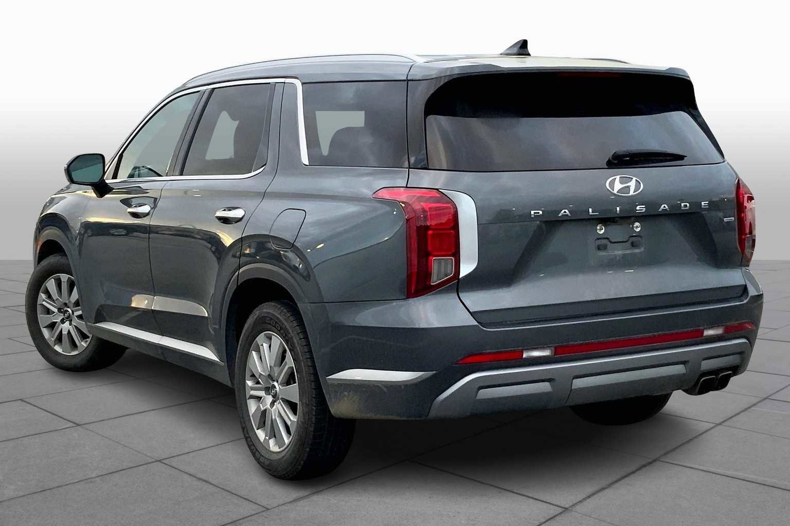 Used 2024 Hyundai Palisade SEL image 11