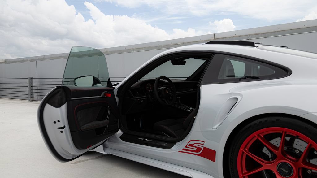 Certified 2025 Porsche 911 GT3 RS RWD image 54