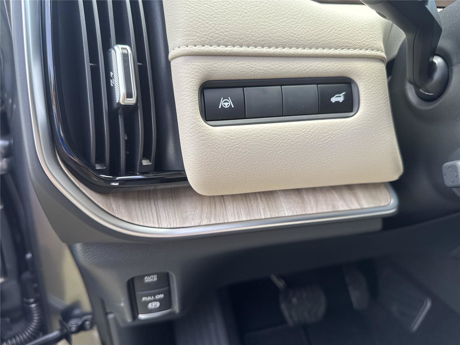 New 2026 Nissan Armada Platinum RWD image 19