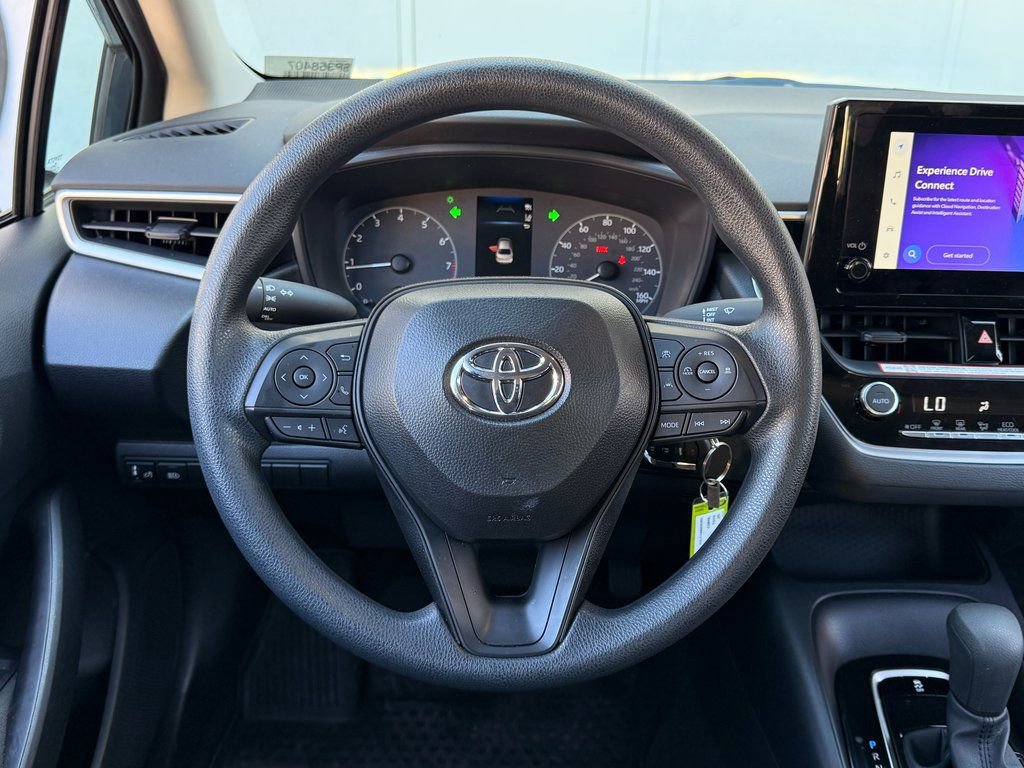Used 2025 Toyota Corolla LE image 19