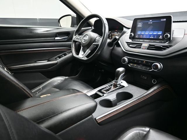 Used 2022 Nissan Altima 2.0 SR FWD image 14