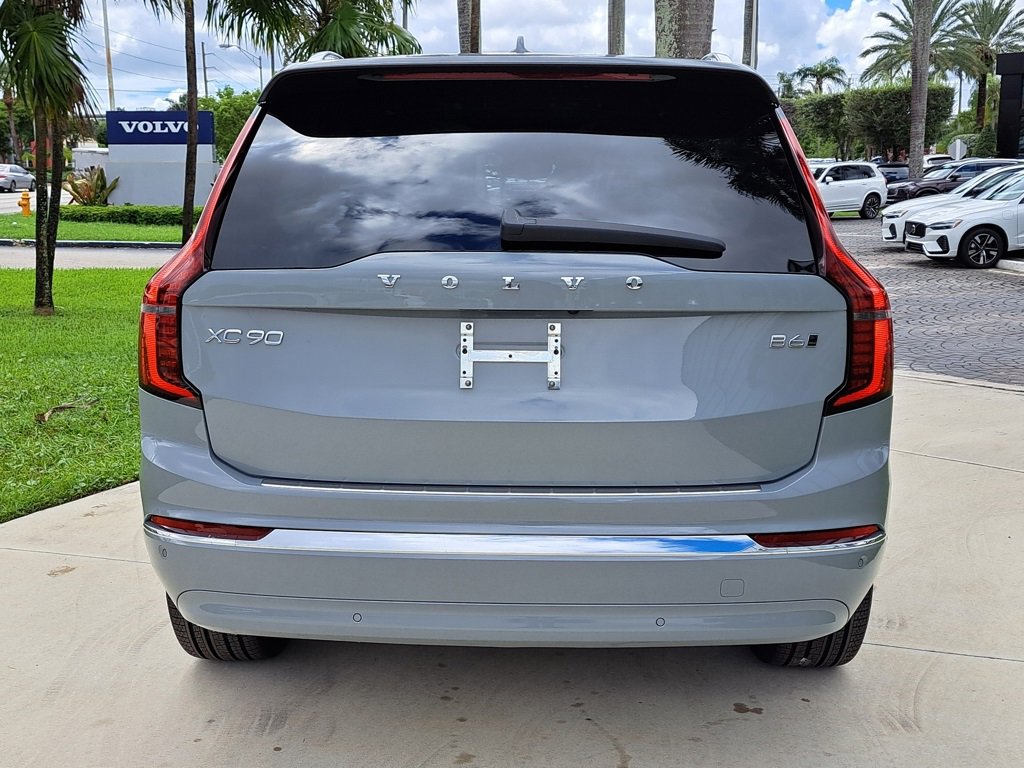 New 2026 Volvo XC90 B6 Plus w/ Protection Package Premier image 4