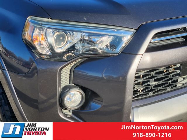 Used 2020 Toyota 4Runner TRD Off-Road image 10