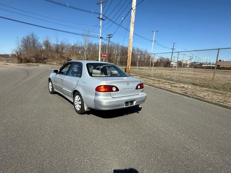 Used 2001 Toyota Corolla CE image 8