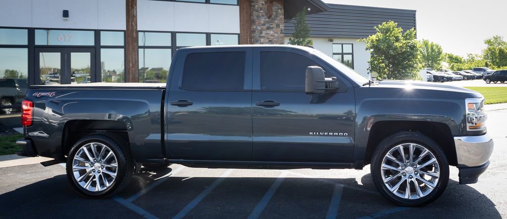 Used 2017 Chevrolet Silverado 1500 LS w/ LS Convenience Package AWD/4WD image 12