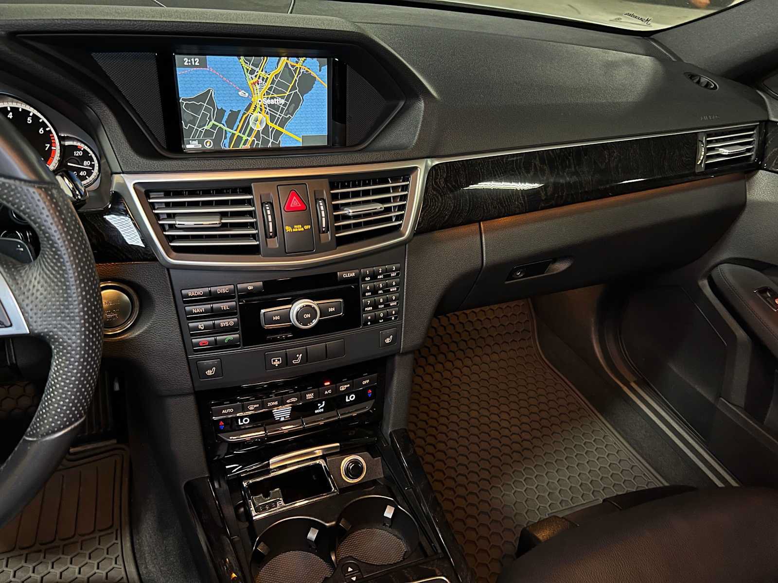 Used 2012 Mercedes-Benz E 350 4MATIC Sedan image 32