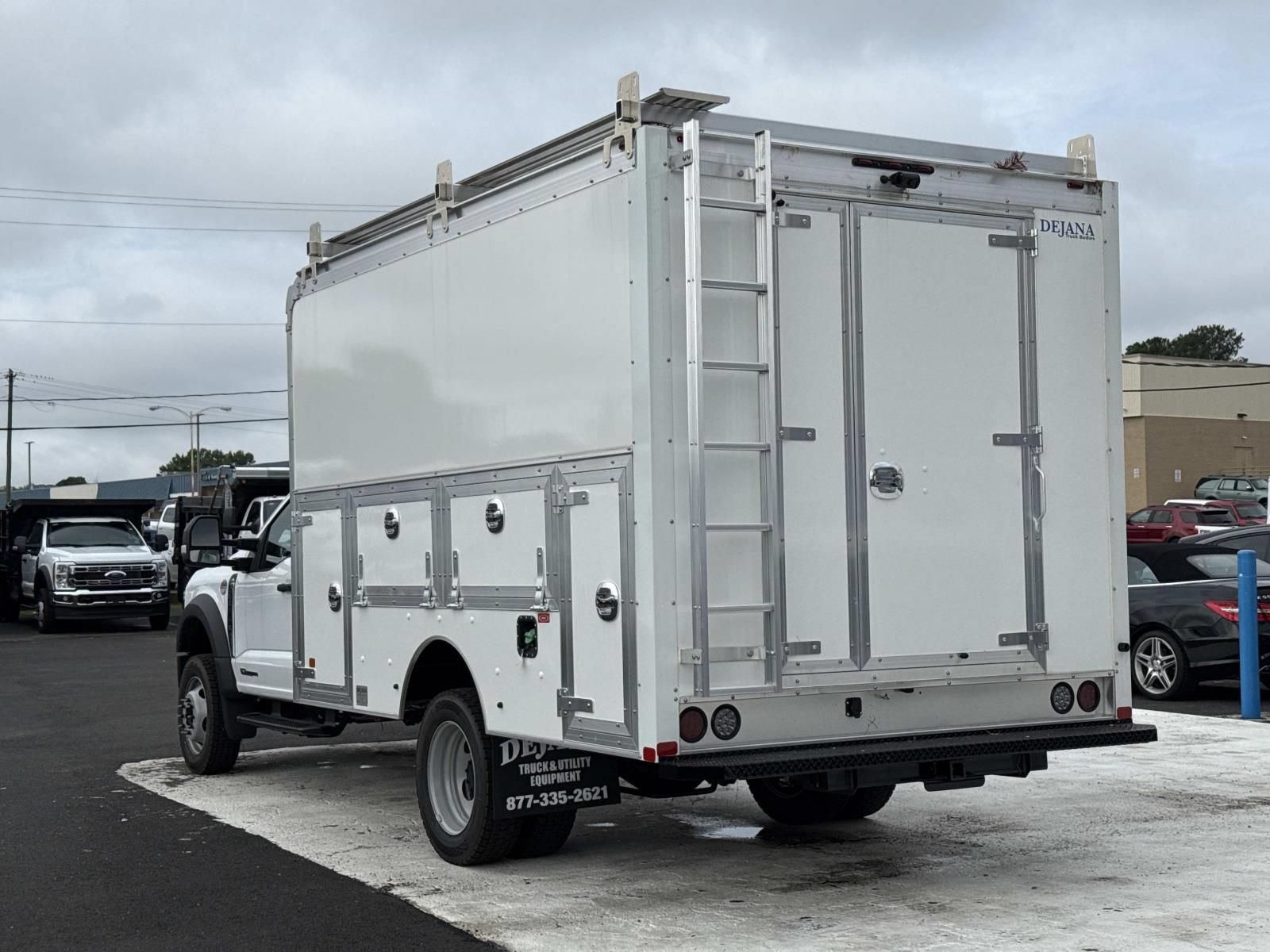 New 2026 Ford F550 4x4 Regular Cab Super Duty image 5