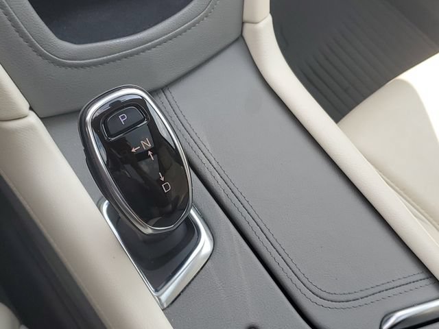 Certified 2019 Cadillac XT5 Luxury FWD image 28