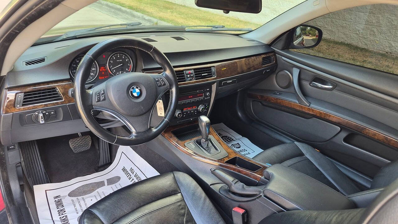 Used 2011 BMW 328i xDrive Coupe AWD/4WD image 33