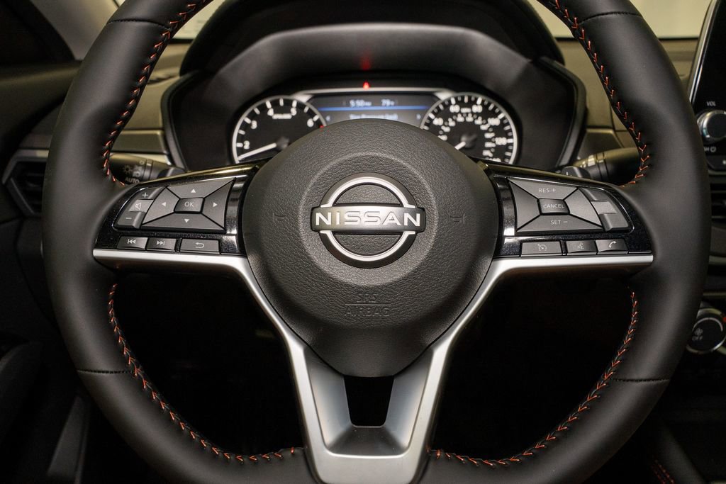 New 2025 Nissan Altima 2.5 SR image 13