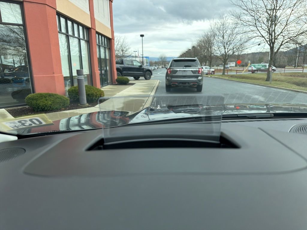 Used 2025 Ford Escape Platinum w/ Premium Technology Package image 30