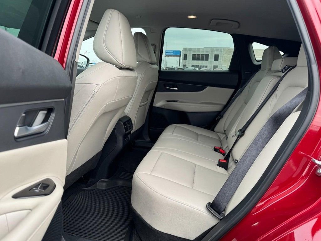 Used 2025 Nissan Murano SV AWD/4WD image 10
