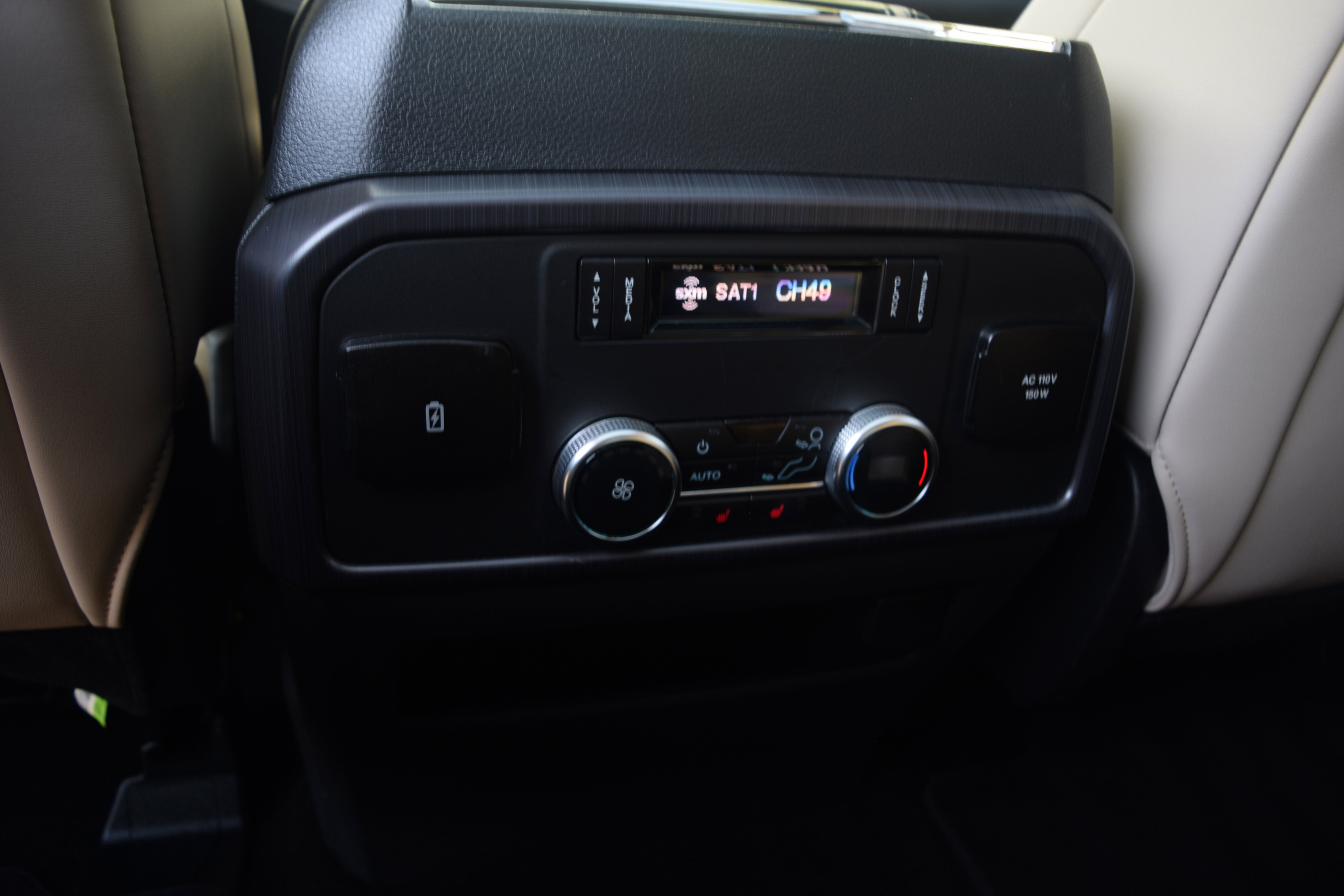 Used 2023 Ford Expedition Platinum image 18