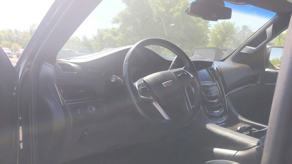 Used 2016 Cadillac Escalade Platinum image 18