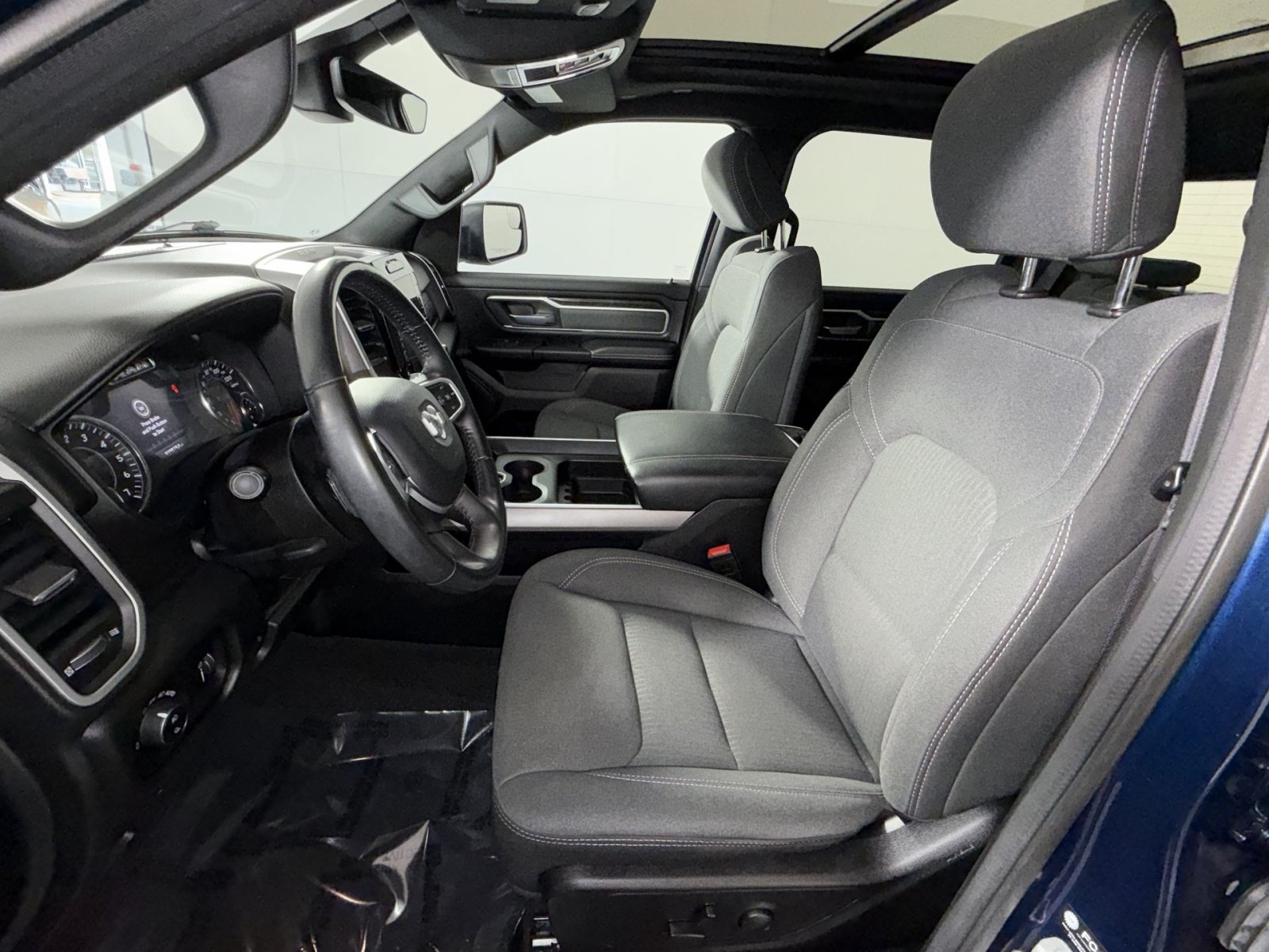 Used 2023 RAM 1500 Big Horn AWD/4WD image 13