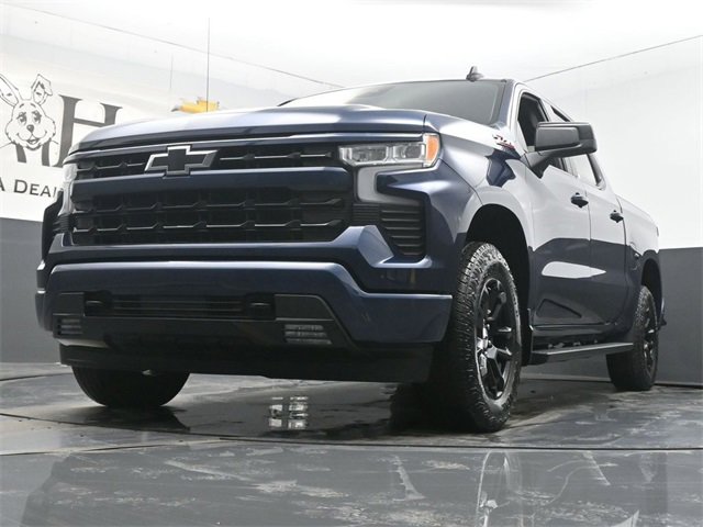 Used 2022 Chevrolet Silverado 1500 RST image 4