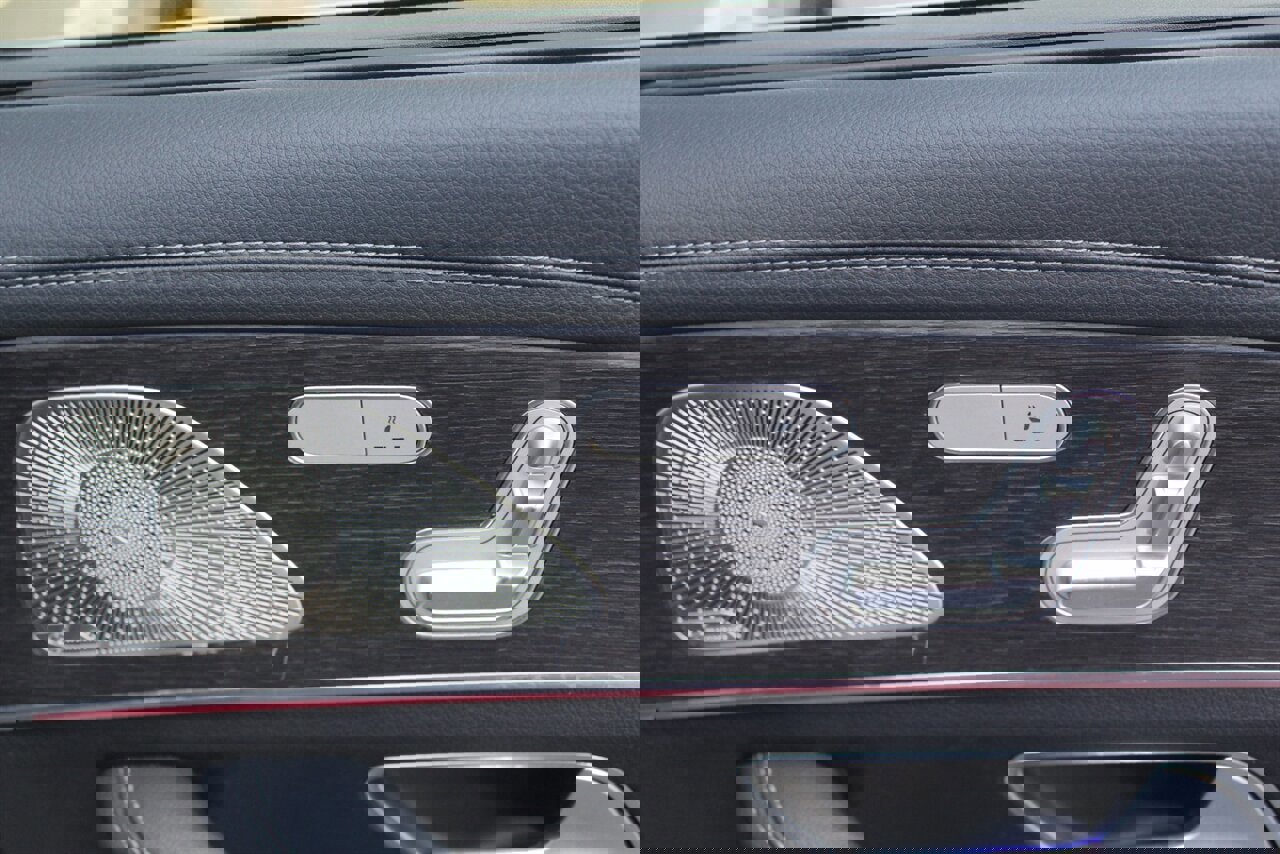 Used 2021 Mercedes-Benz GLS 450 4MATIC image 12