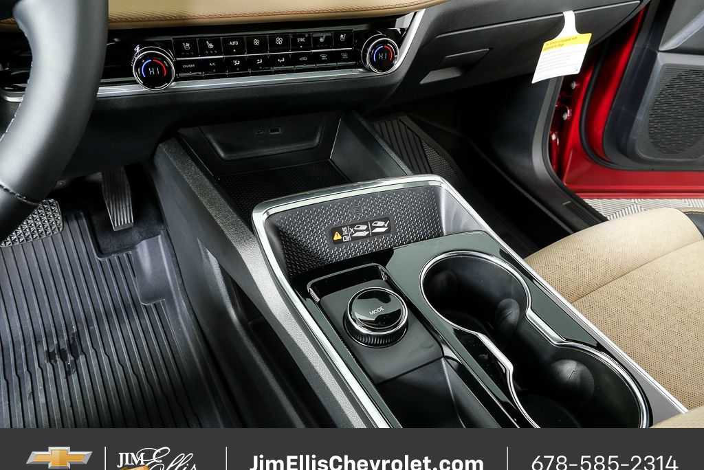 New 2026 Chevrolet Equinox ACTIV w/ Convenience Package III image 17