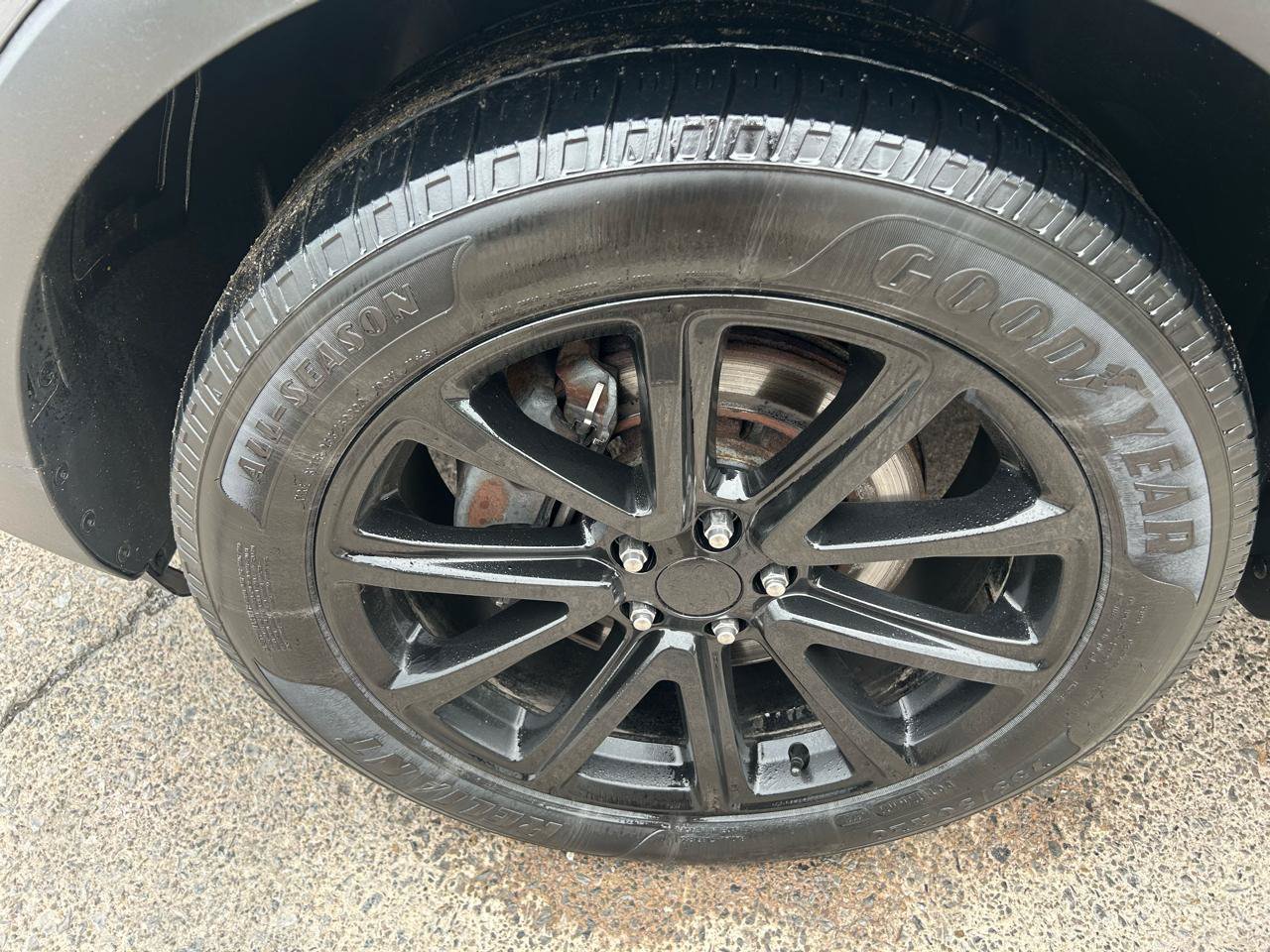 Used 2016 Ford Explorer Limited w/ Equipment Group 301A AWD/4WD image 13