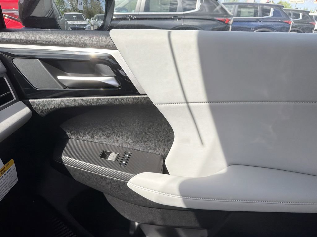 New 2026 Mitsubishi Outlander SE AWD/4WD image 23