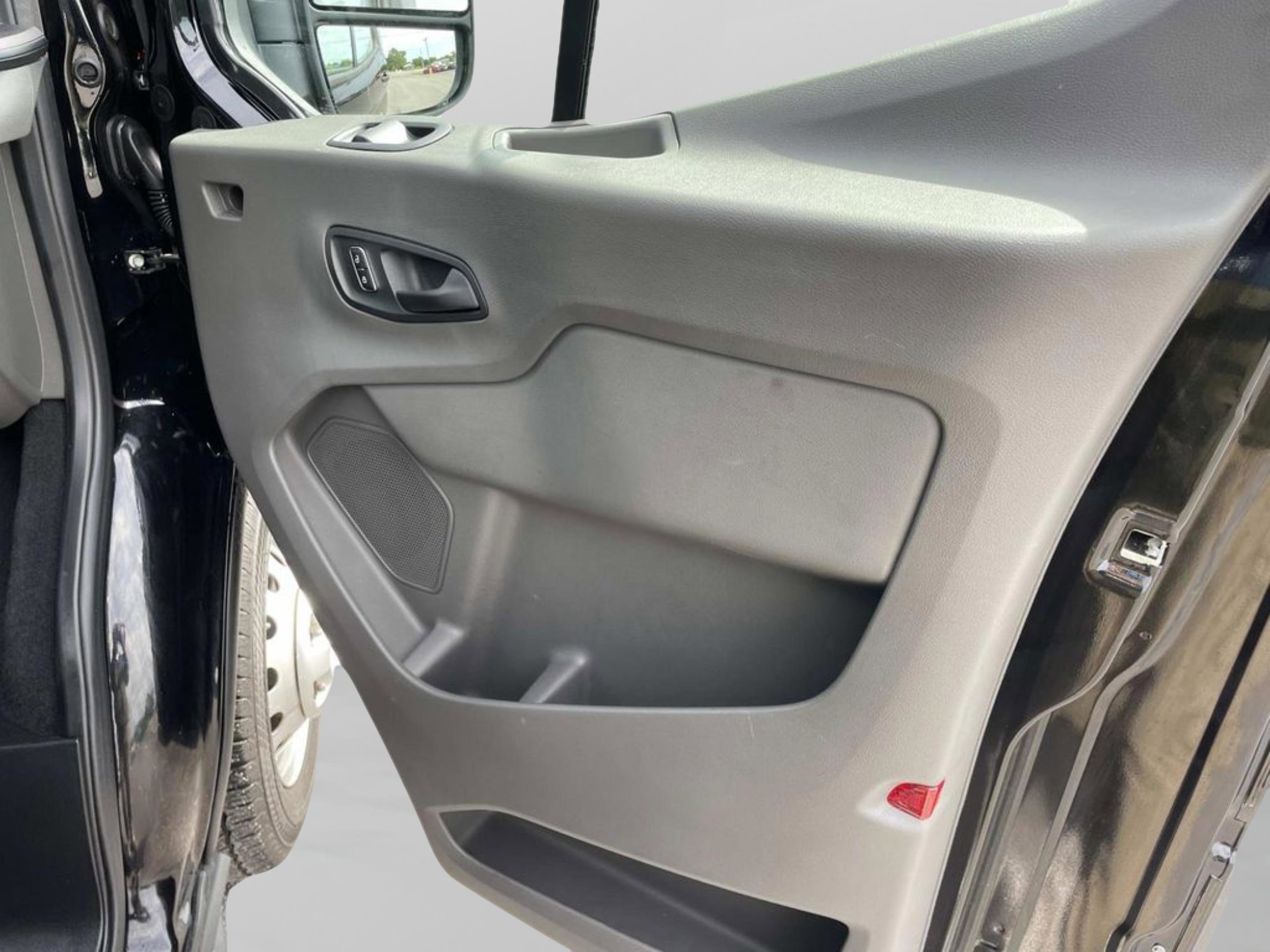Used 2025 Ford Transit 350 XLT RWD image 16