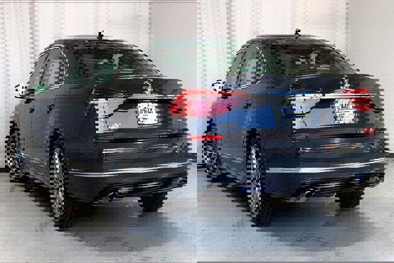 Used 2017 Volkswagen Passat 1.8T R-Line image 10