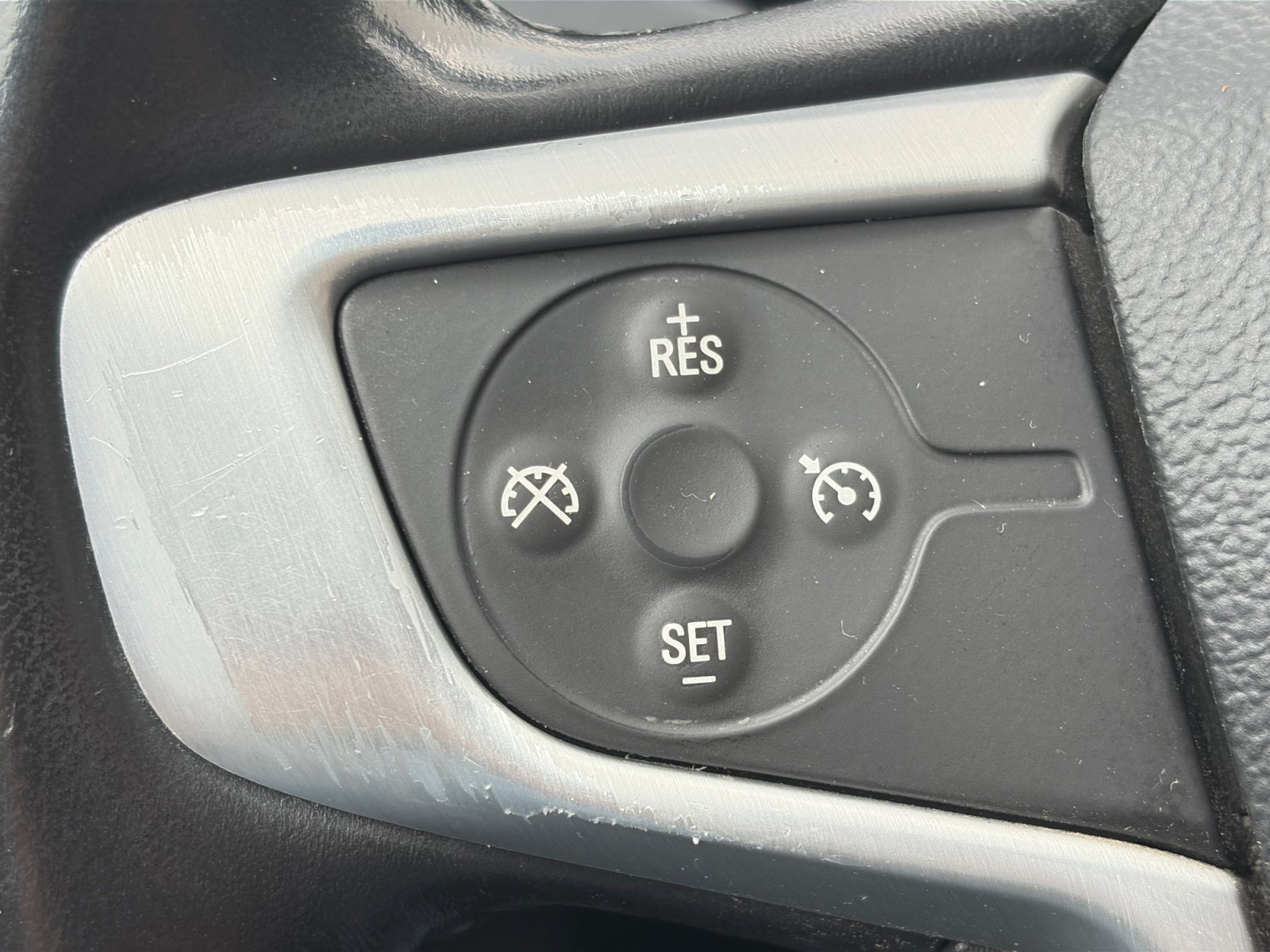 Used 2020 GMC Acadia SLT AWD/4WD image 13