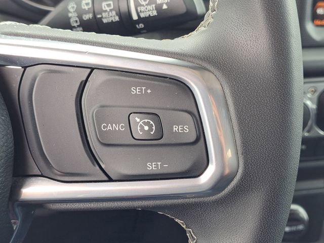 Used 2023 Jeep Wrangler Sahara image 13