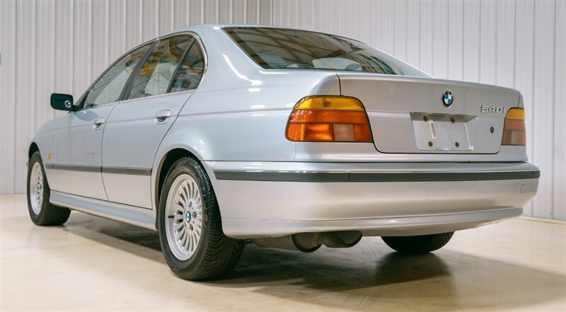 Used 1997 BMW 540i Sedan RWD image 5